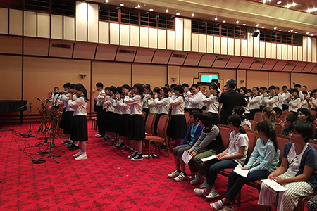 Students of Chokai Junior High School give a stirring performance.
