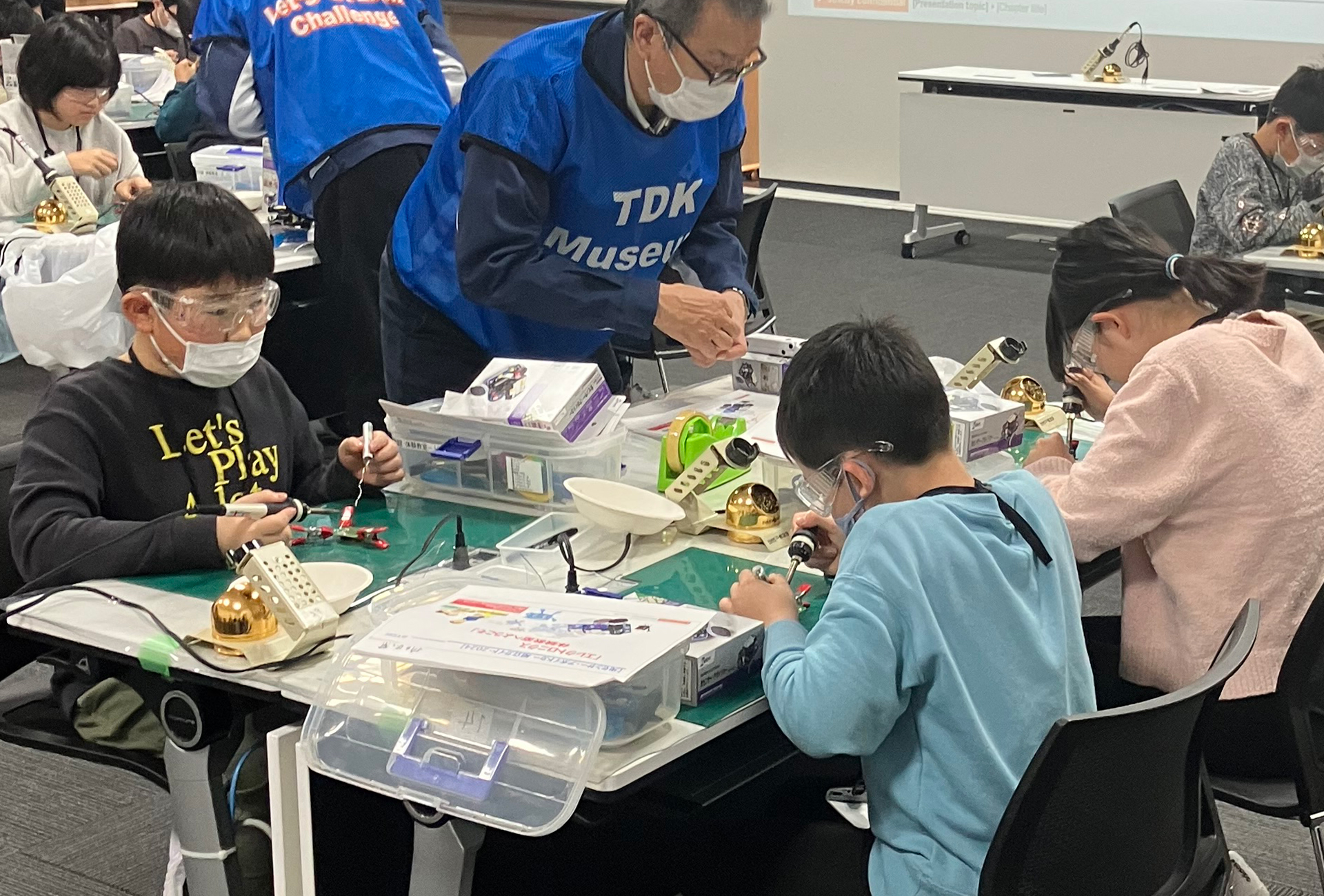 自分で考えながらアボイドカーを制作