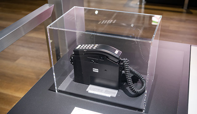 ショルダーホン展示
